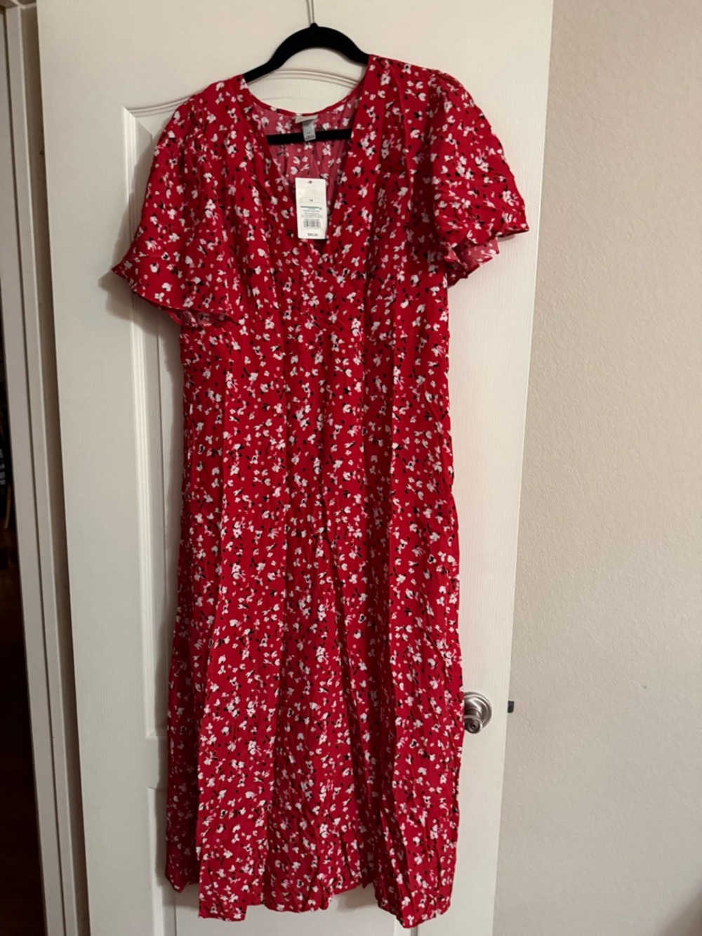 Red Floral Midi Dress with V-Neck and Flutter Sleeves - size 14